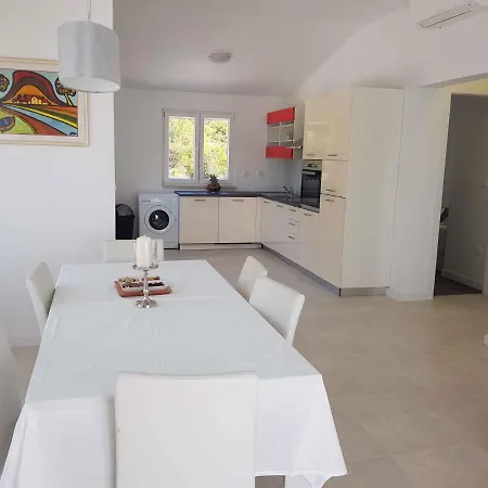 In 39566 Holiday home Rogoznica (Sibenik-Knin)