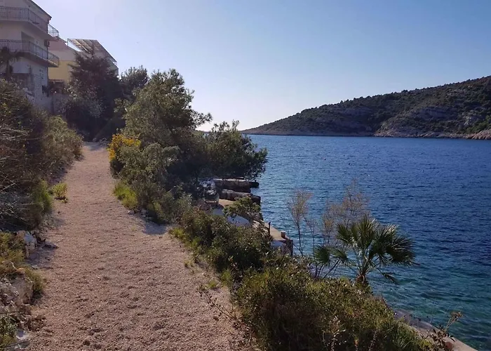 Villa In 39566 Rogoznica (Sibenik-Knin)